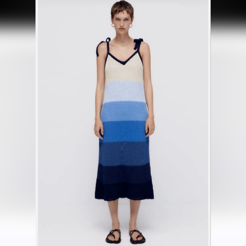 Zara Limited Edition (Bloggers Favorite) Knit Striped  Midi Dtess Size Small